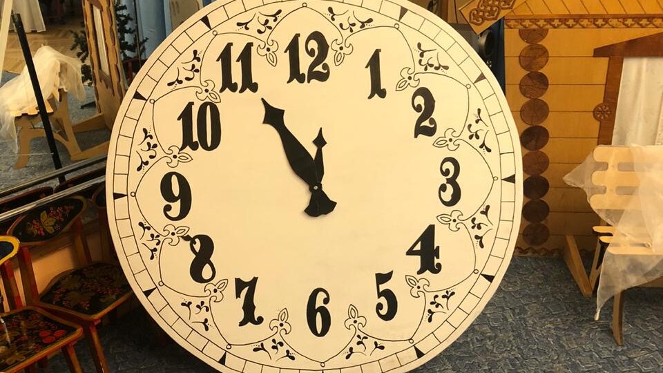 Как сервировать стол в 2023 году на Новый год