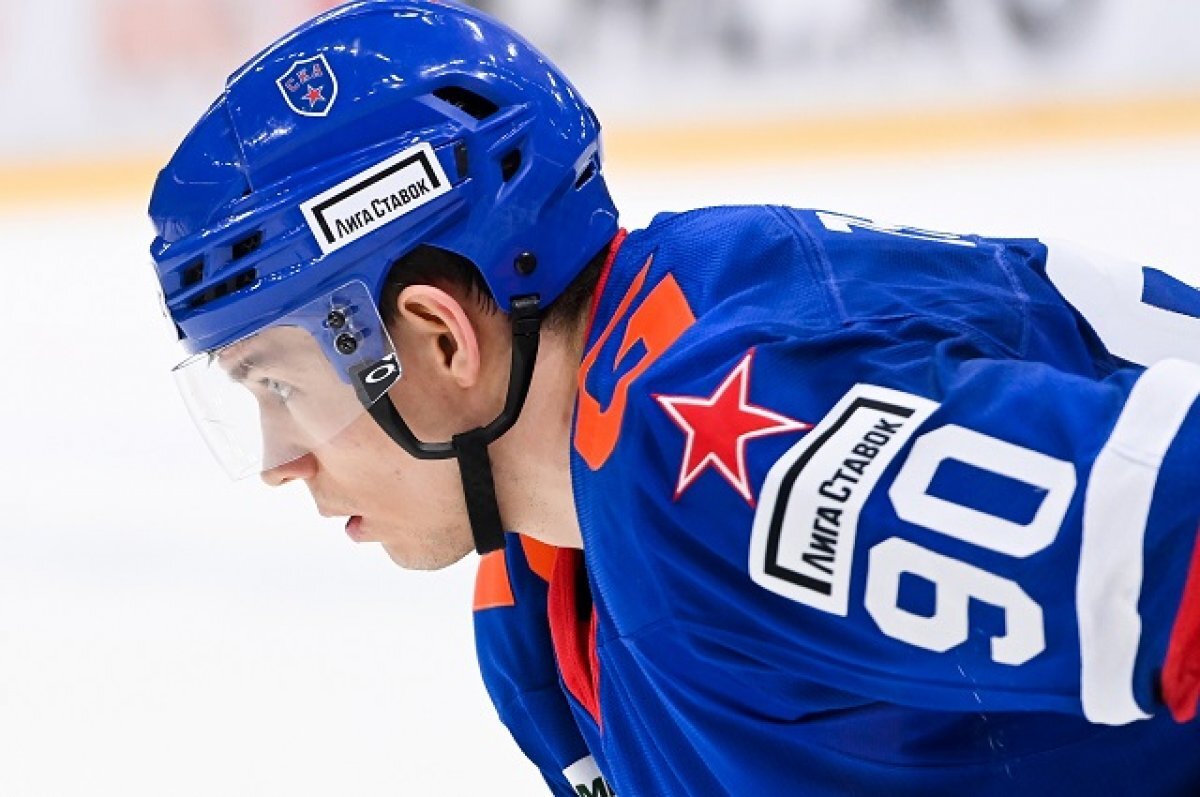    Нападающему СКА Зыкову во время матча с «Ак Барсом» выбили 10 зубов