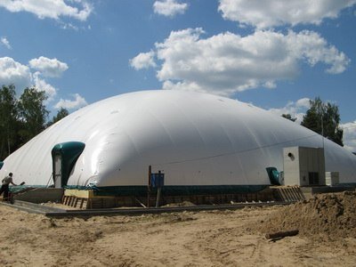 
Дзьмуты тэнісны корт. 2008 г. Фота аўтара.
