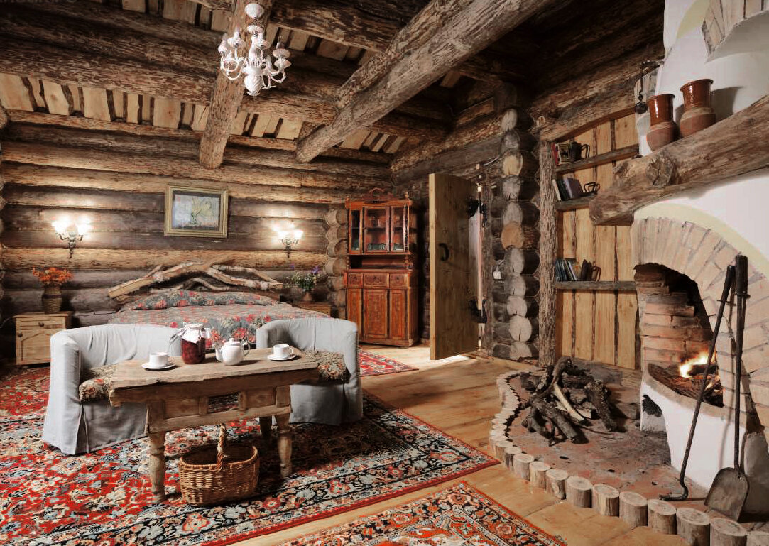 Старорусский стиль в интерьере деревянного дома