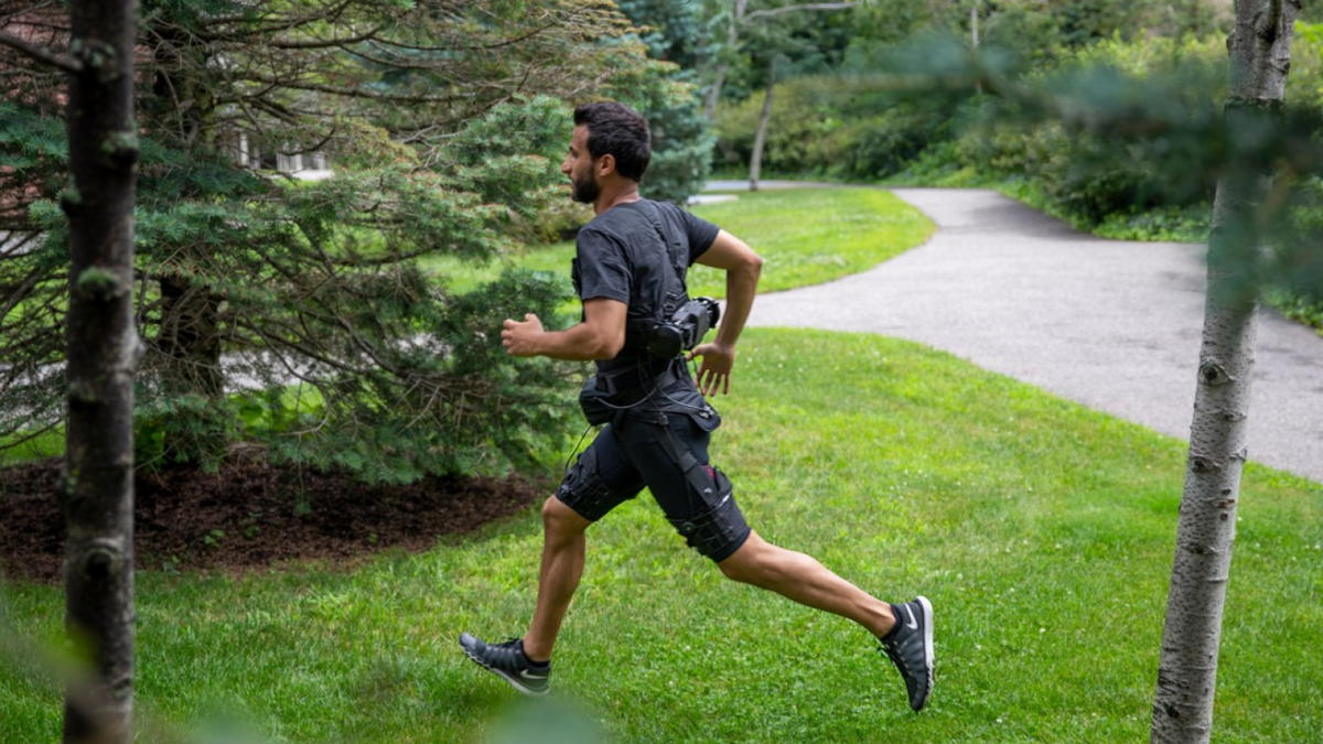 Роботизированные шорты, облегчающие ходьбу