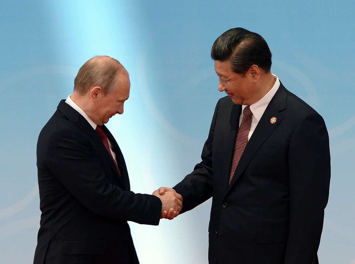 Китайцы покупают Россию, Путин не против.