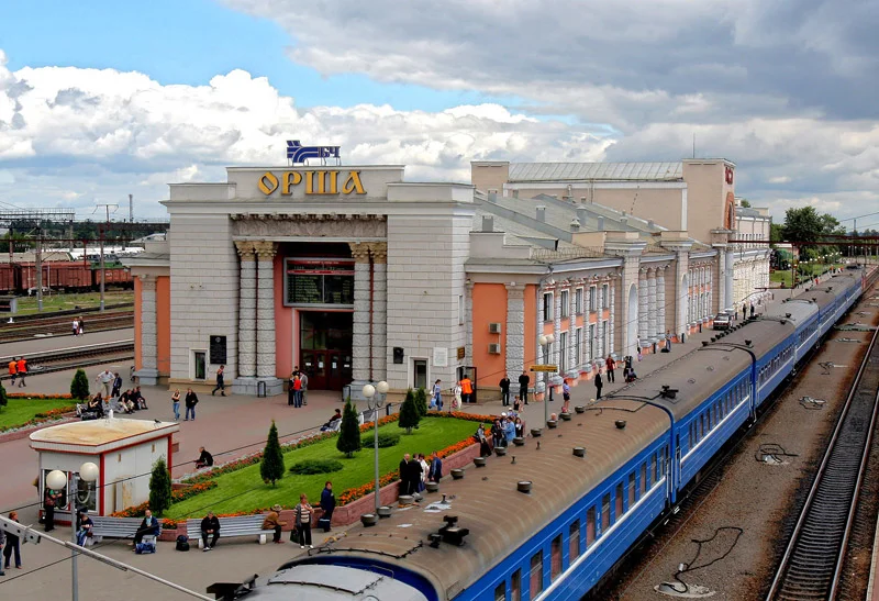 Поезд станция орша. Вокзал г Орша. Город Орша вокзал. Орша-Центральная ж.д станция. Железнодорожный вокзал Орша.