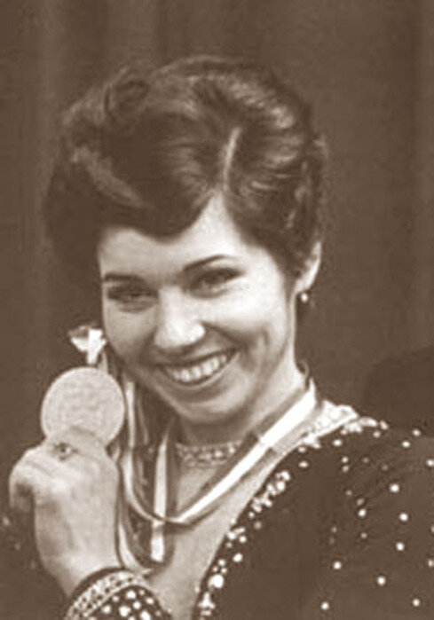 На Ваганьковском кладбище установили памятник великому советскому фигуристу Алек