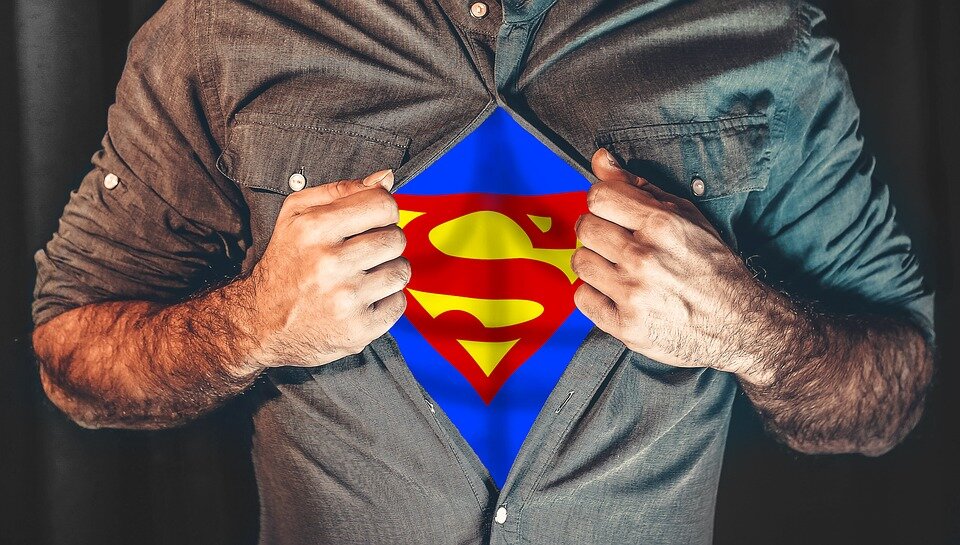 https://cdn.pixabay.com/photo/2017/07/14/12/58/superhero-2503808_960_720.jpg