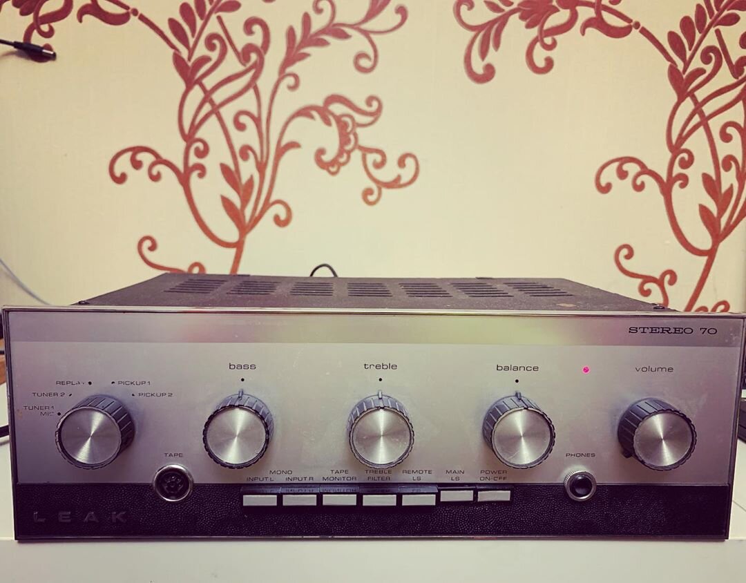 Хорошо сохранился! Ничего не хрипит и не шуршит!