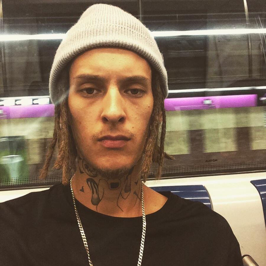 он тоже Кизару