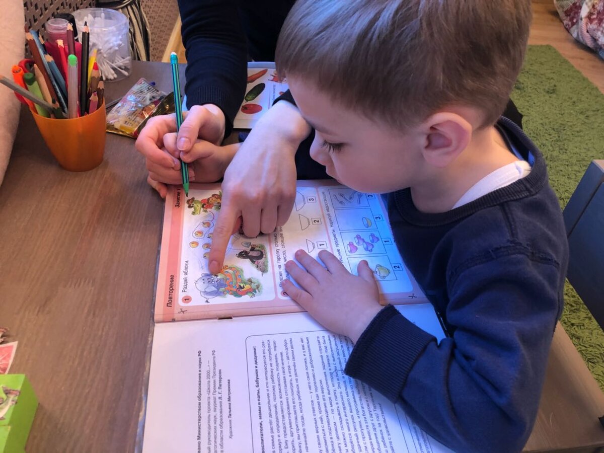  Как привить ребенку любовь к чтению? Почему так важен личный пример родителей? Как выбрать книги для малыша и в каком возрасте должны появиться первые книги?
