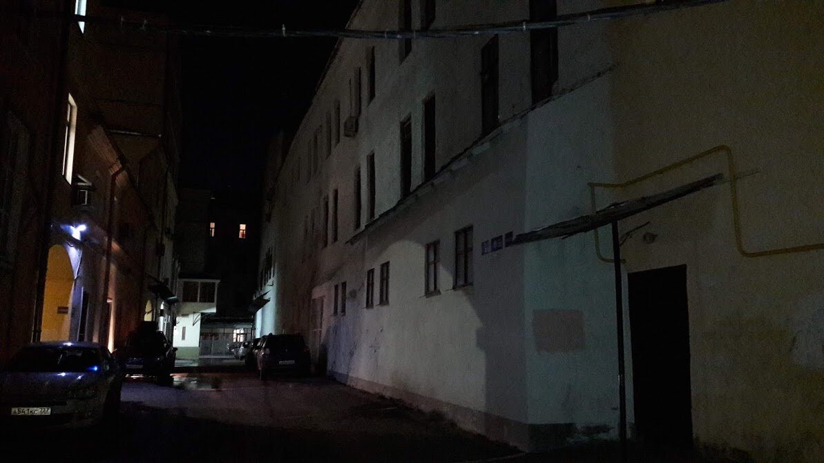 Примерно здесь?..