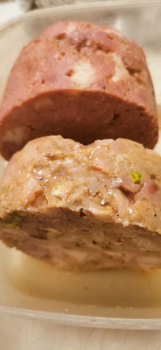 Куриная с орехами и мясная.