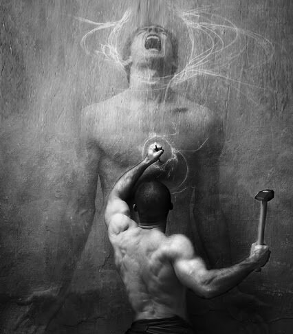 Вы сами строитель своей жизни.