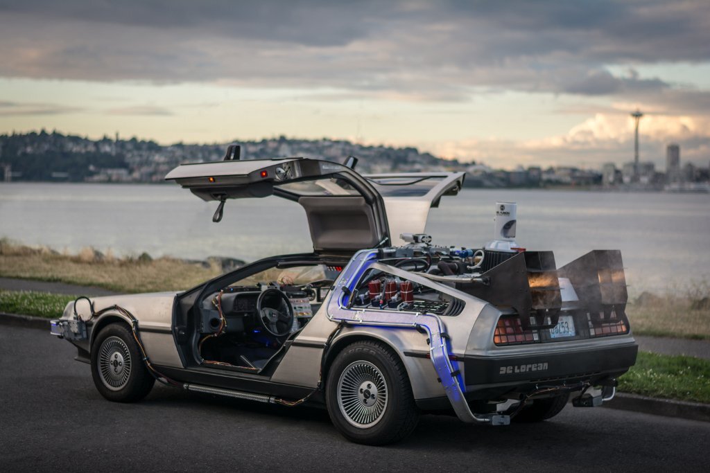 Как выглядит машина delorean Что если бы в культовом фильме "Назад в будущее" был другой автомобиль? Карета п