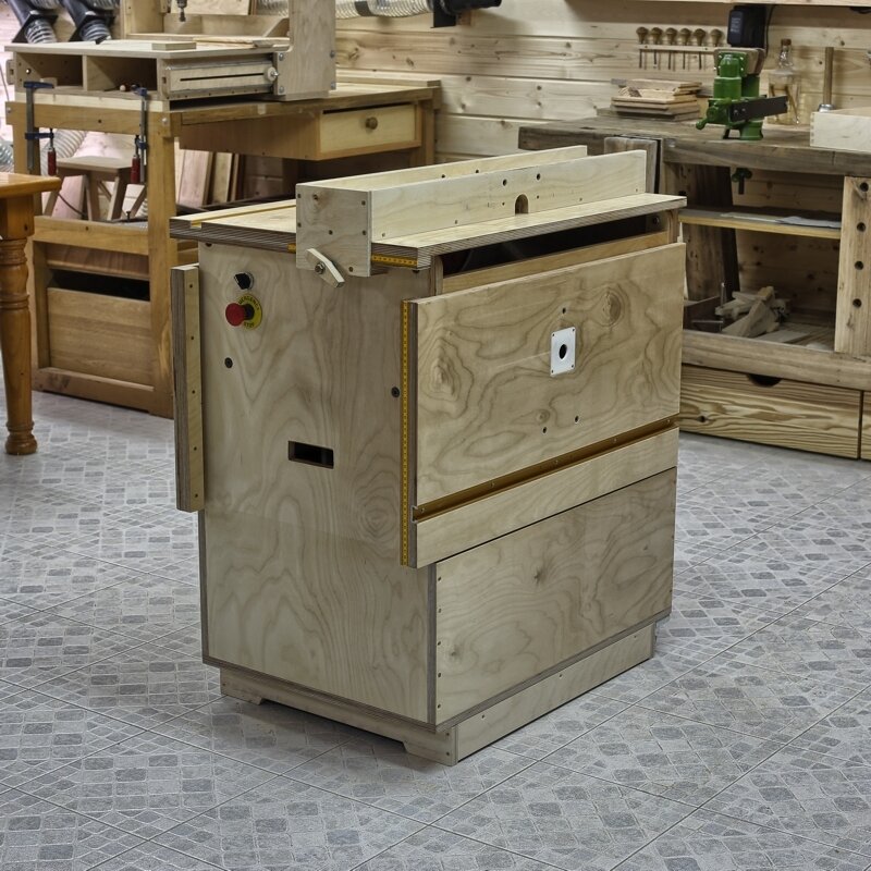 С сайта  - https://www.paoson.com/en/shop-woodworking-plans/49-portable-workshop.html