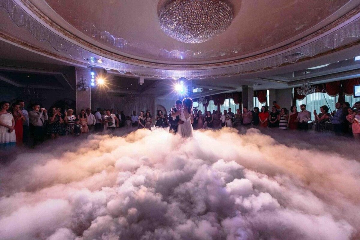 Первый танец молодых