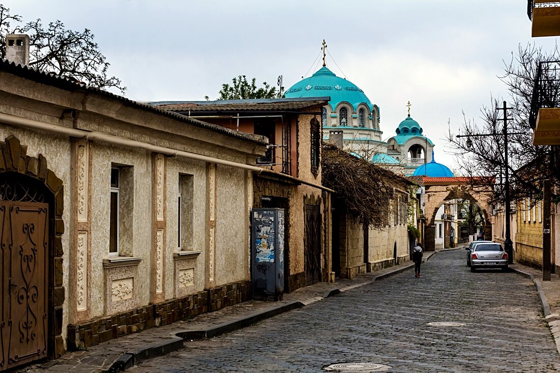 Евпатория улицы фото. Евпатория Крым старый город. Город Евпатория старый город. Малый Иерусалим Евпатория. Евпатория старый город улочки.