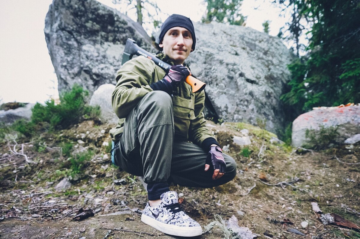 У подножия горы Воттоваара, стоянка у больших сейдов