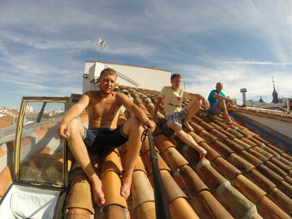 Мадрид - Испания - апартаменты в мансарде с выходом на крышу