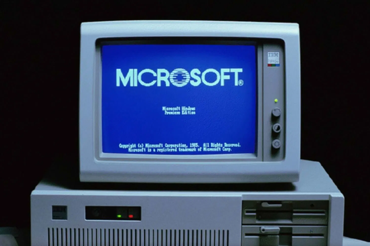 Windows ibm. Microsoft Windows 1. Виндовс 1.0 компьютер. Microsoft Windows 1.0 1985. Первые компьютеры виндовс 1.0.