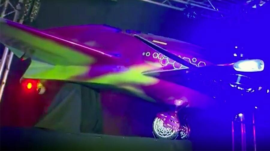 Крылатая летающая машина