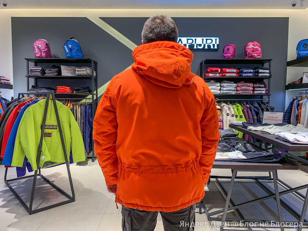 Да и выглядит она довольно неплохо. Стильно и красиво