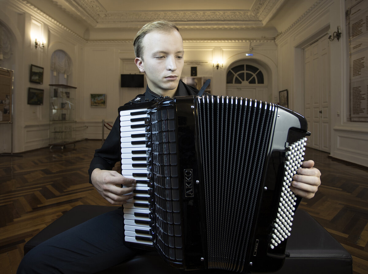 Владислав Лебедев: 