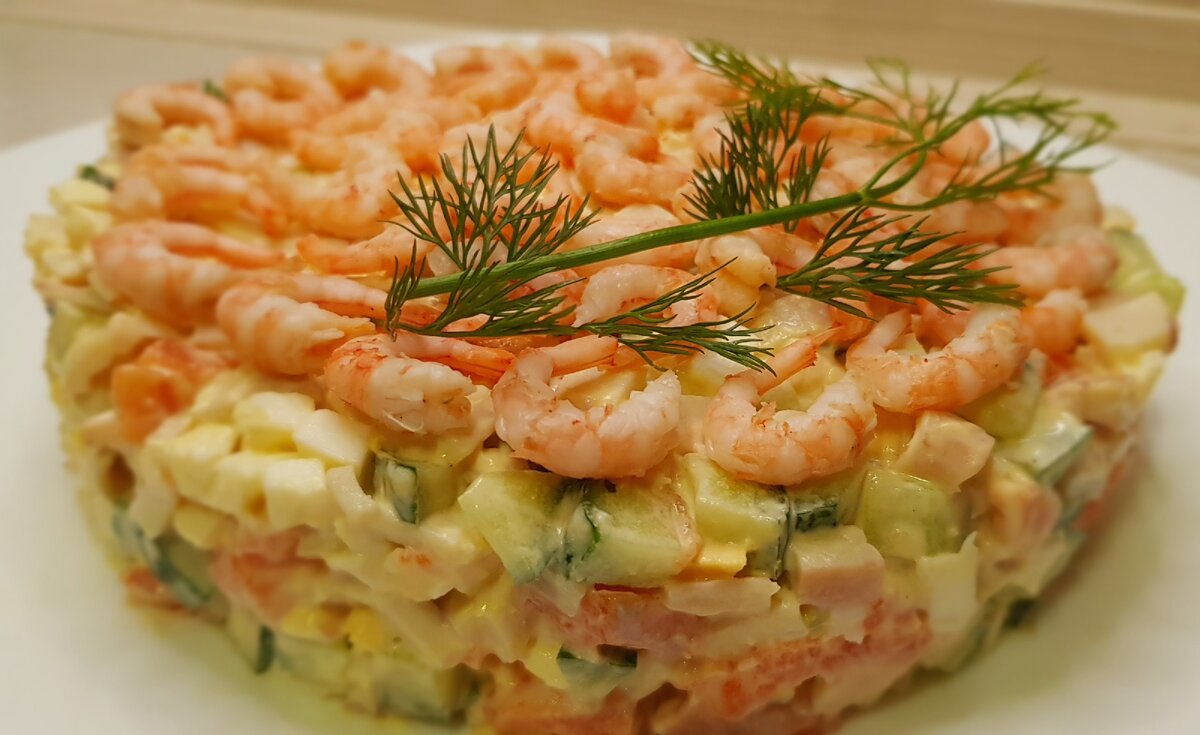 Салат "Граф Кальмар". Очень вкусный салат с кальмарами и свежим огурчиком. Рецепт с видео смотрите на моём канале