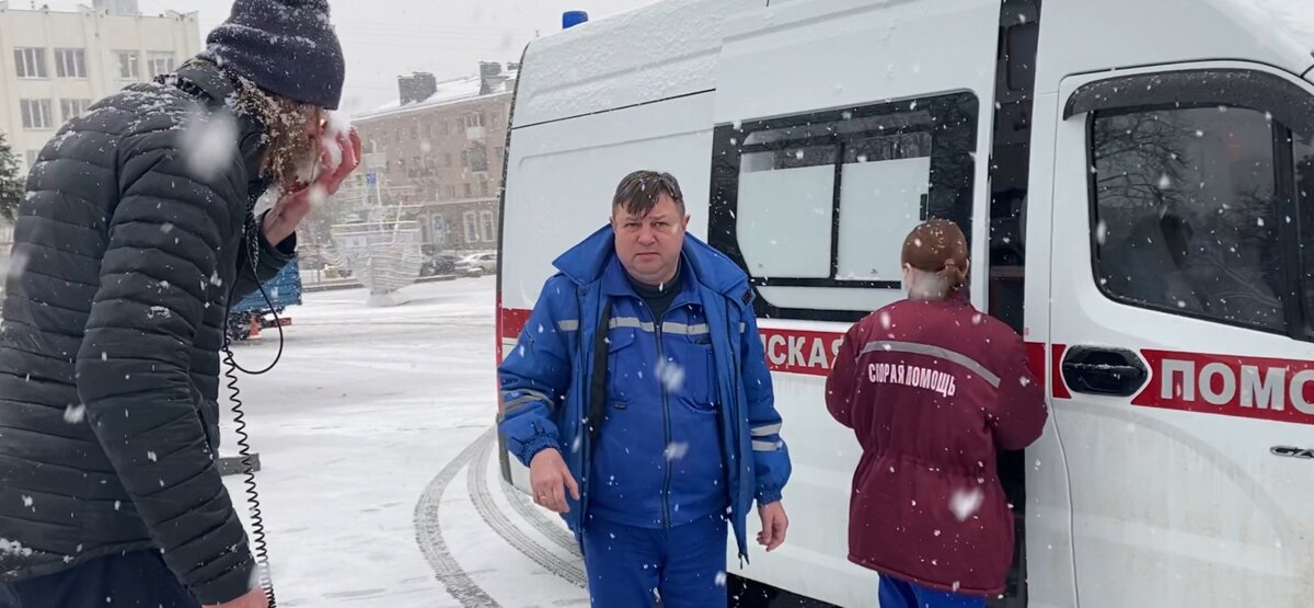 За 5 минут до эфира оператор упал и сломал себе нос