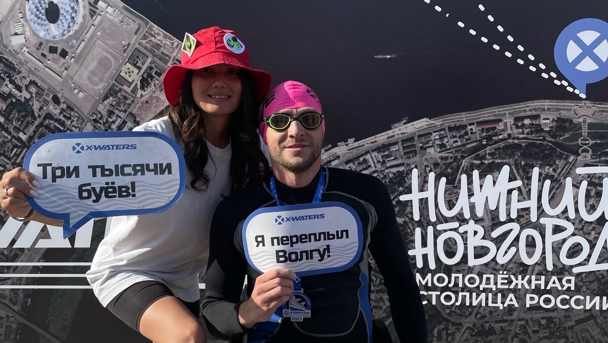     Абаканец Дмитрий Чешев принял учаите в массовом заплыве через Волгу, который прошел 24 июля в Нижнем Новгороде. Чешев — инвалид-колясочник, блогер и мотивационный тренер.