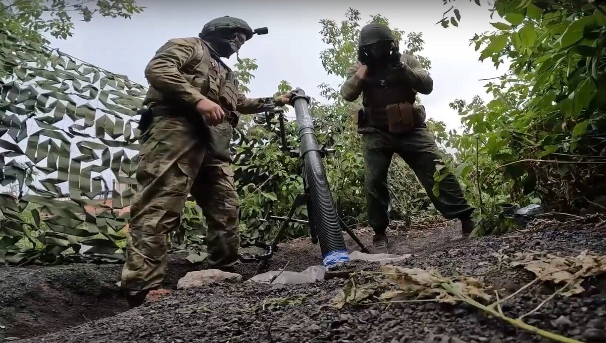     Вооруженные силы России продолжают борьбу с нацизмом, который поддерживают все страны НАТО и некоторые страны Евросоюза. Для них государства Украина уже не существует. Украину они считают полигоном, сообщил RostovGazeta депутат Госдумы от Ростовской области Виктор Водолацкий.