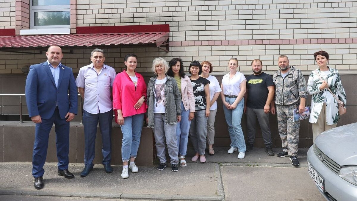    Депутат Калинин поддержал помогающих участникам СВО ртищевских волонтеровНовости Саратова и области – Сетевое издание «Репортер64»