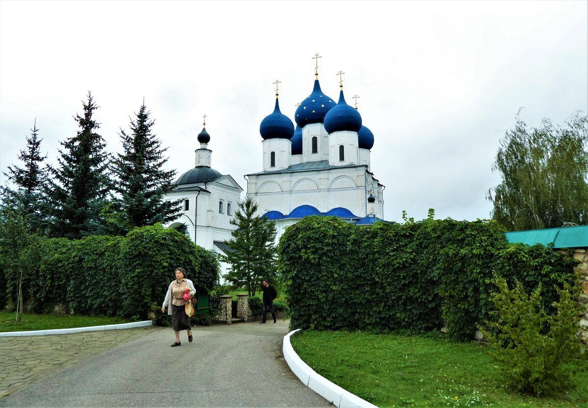 Визит тур серпухов. Серпухов экскурсия с павлинами.