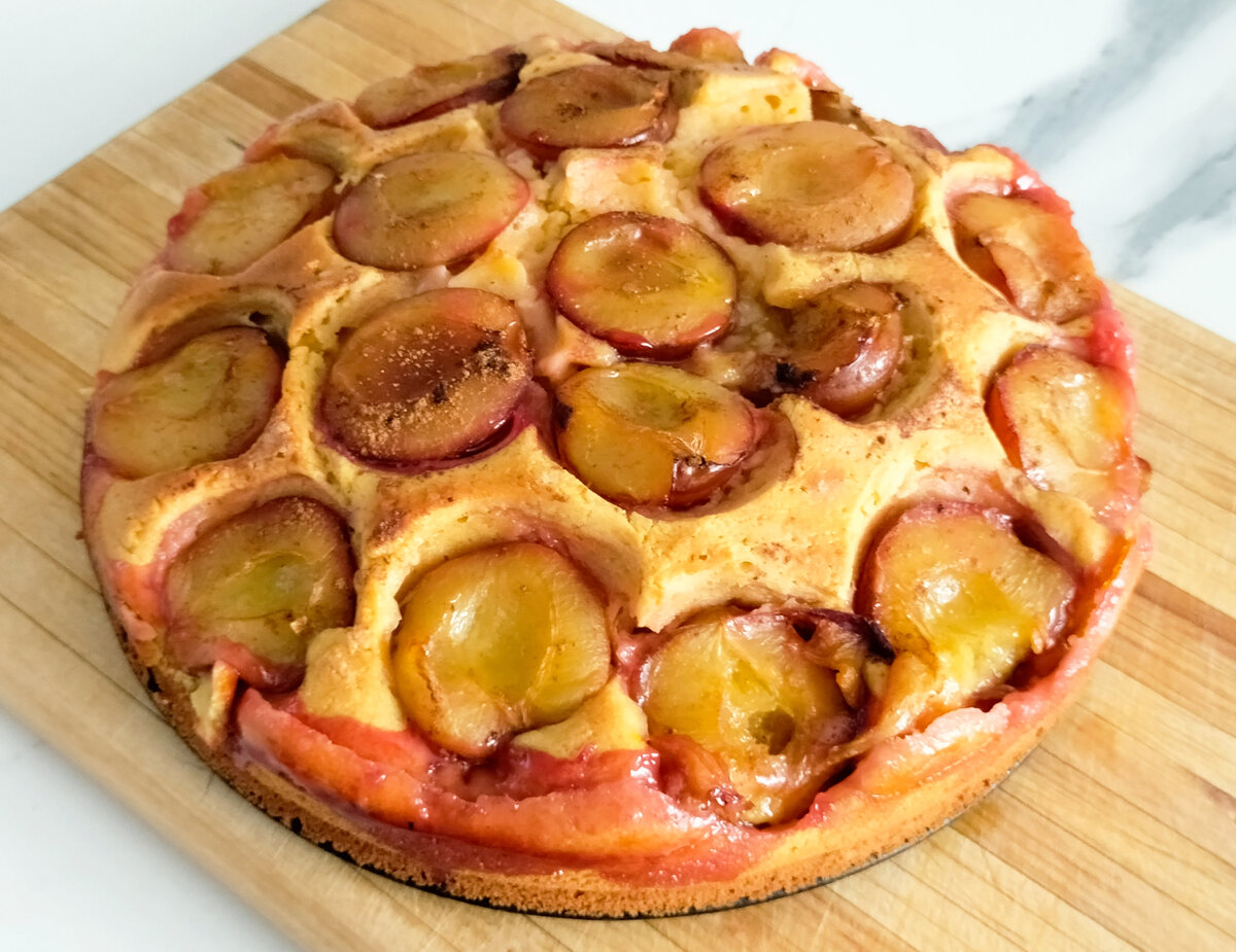 Пирог со сливами