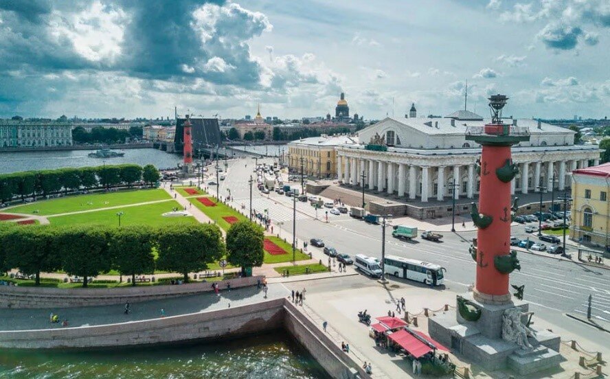 Ансамбль стрелки Васильевского острова