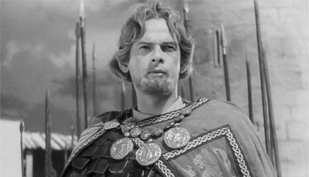 Актёр Николай Черкасов в образе Александра Невского (из фильма С. Эйзенштейна «Александр Невский», 1938 год).