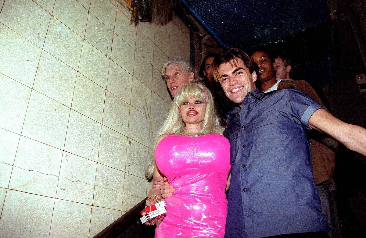 LOLO FERRARI WHO HOLD'S THE RECORD FOR THE WORLD'S LARGEST BREASTS - 1997
