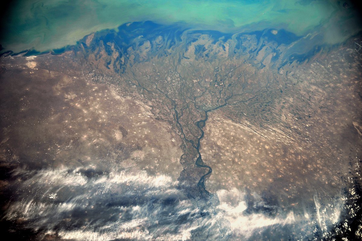 Хобитус фото снимки погоды из космоса