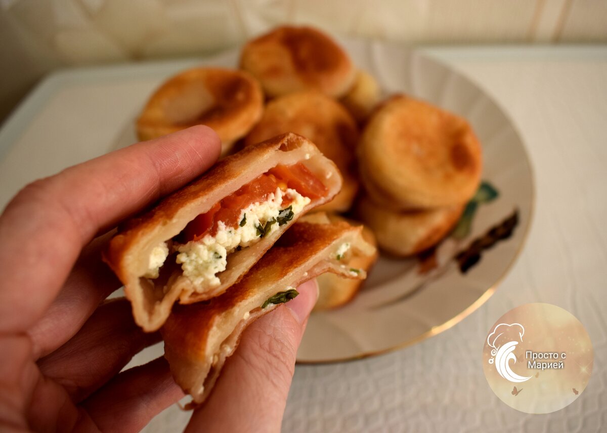 "Бомбочки" с брынзой. Изумительные пирожки с сочной начинкой.
