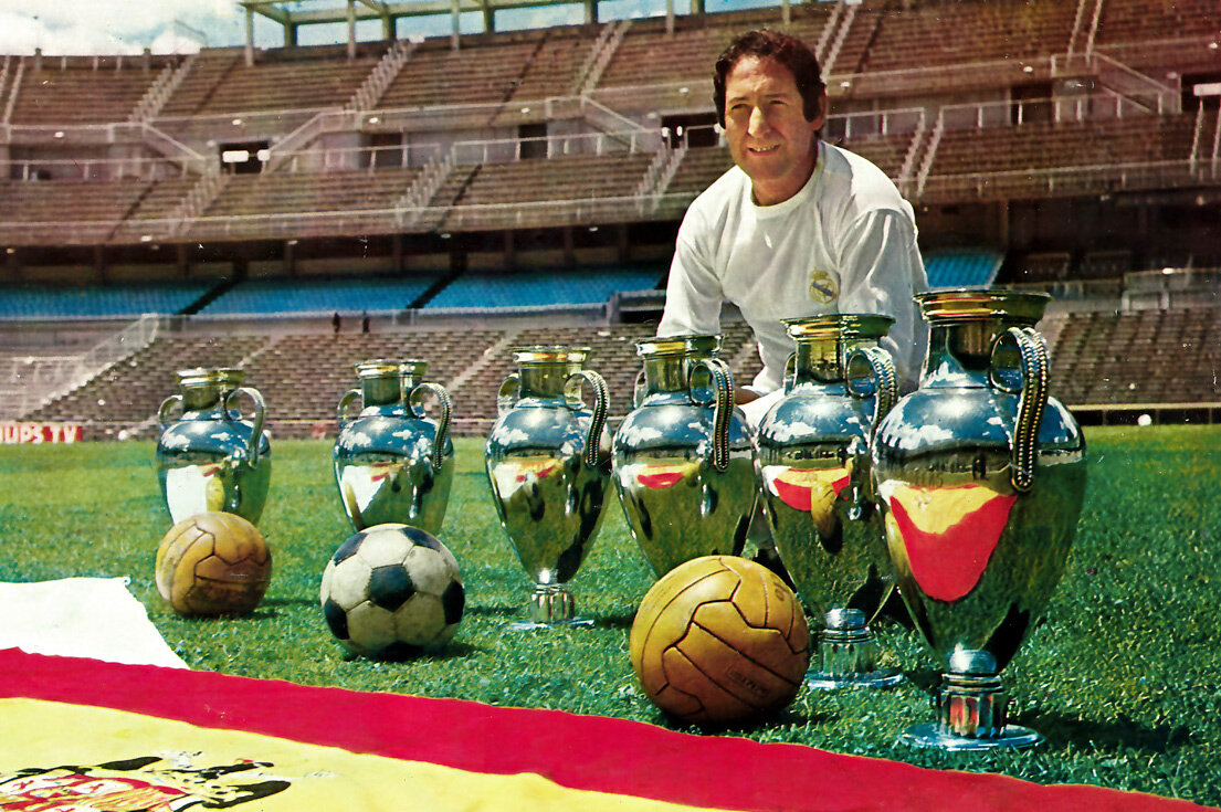 *Франсиско Хенто Реал Мадрид, 8 раз участвовал в финалах лиги и кубка чемпионов.
 