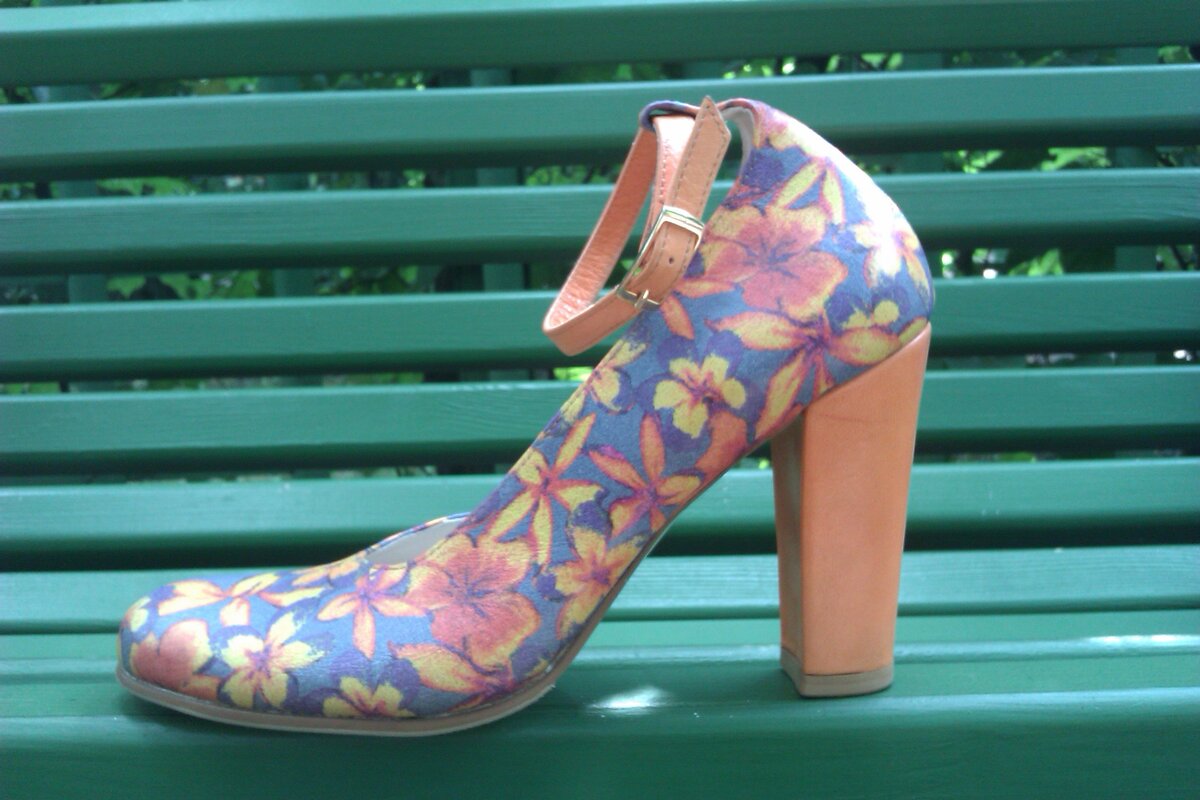 Полуоткрытые лодочки