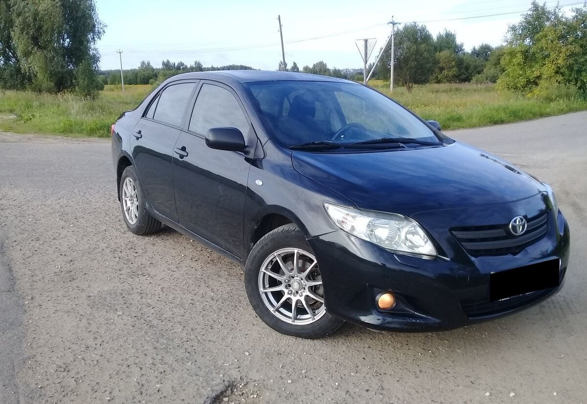 Кузов успел местами поржаветь, впрочем, сильно не критично...