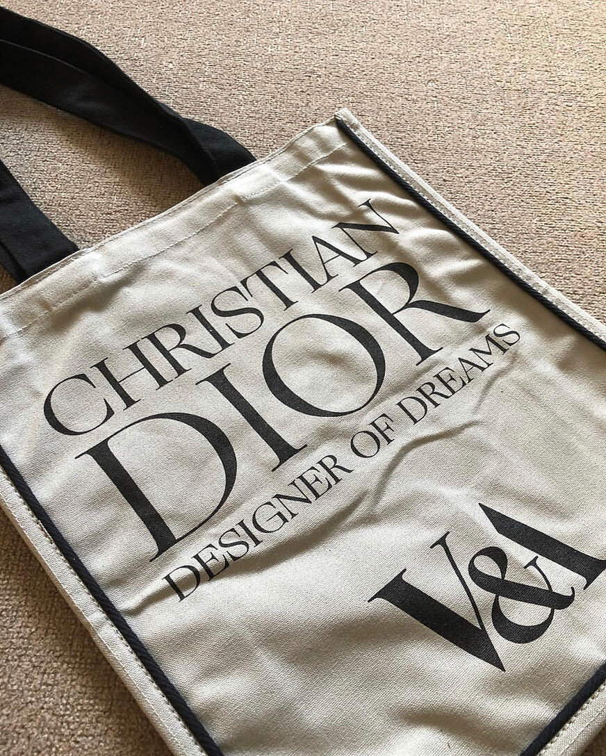 Выставка Christian Dior: Designer of Dreams / Источник: Instagram @hirochan_uk