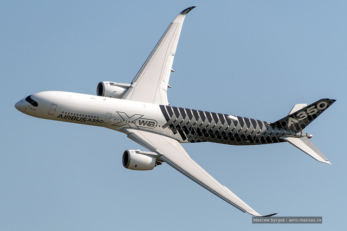 Airbus 350. Airbus a350 XWB. Самолёт Аэробус а350 XWB. А-350 самолет. А 350 1000 XWB.