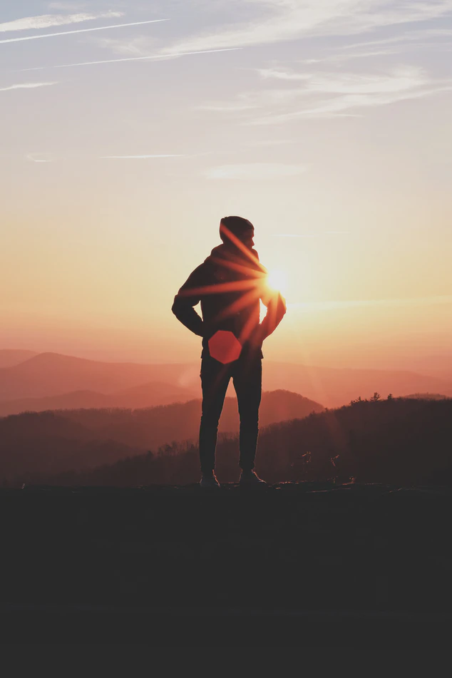 https://unsplash.com/photos/UdgFu5RSB_4