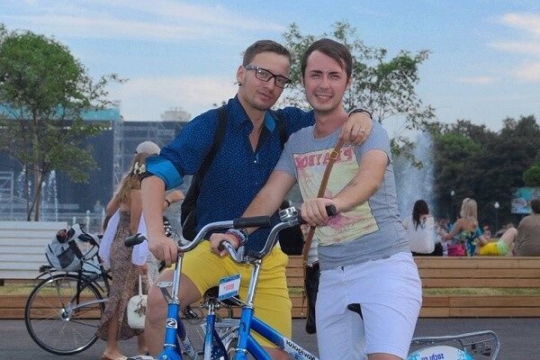 хам, сценарист, первый