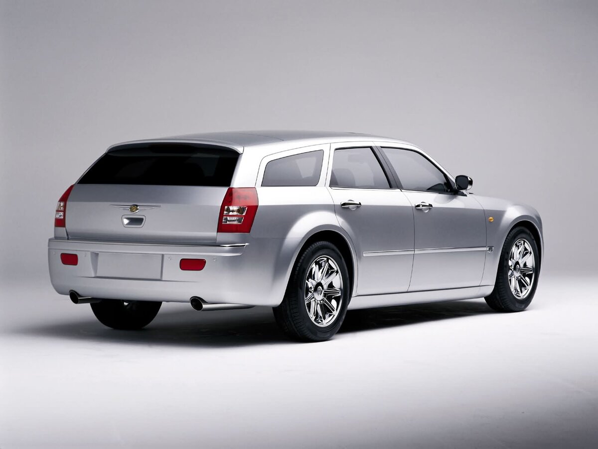 Chrysler 300C Touring. Фотография взята с сервиса Яндекс Картинки