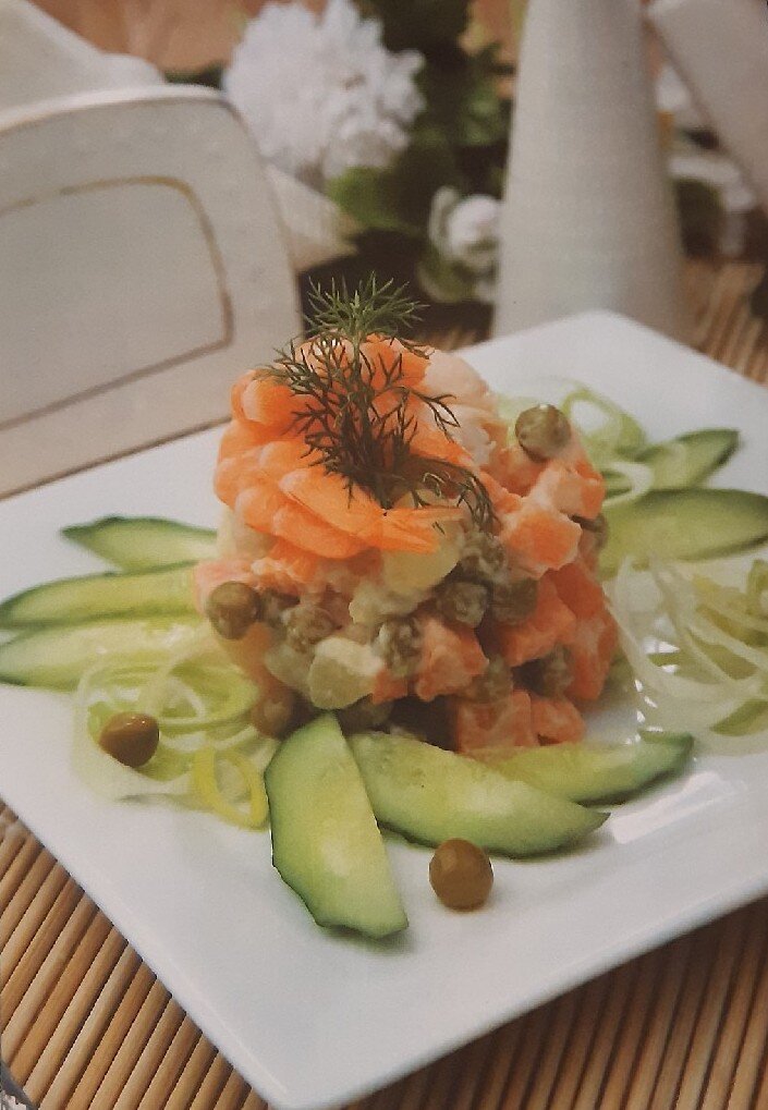  Салат с креветками 