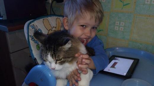 Раньше я не могла даже накормить своего сына без планшета. Сейчас же все вошло в норму