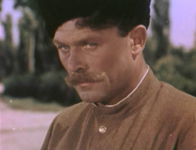 Сергей Лукьянов в фильме «Кубанские казаки». Кадр из фильма