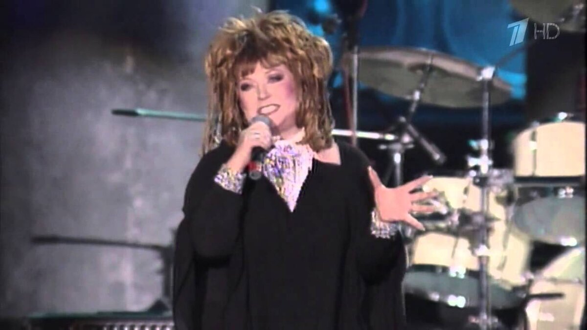 В таком платье мне запомнилась моя Бабушка