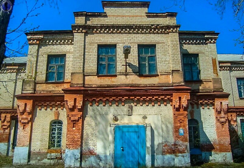 Заброшенная медсанчасть 89-го военного завода в бывшей церкви 1905 г. Сибирского стрелкового полка